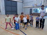 Comenzan las clases de tenis extraescolares en La Hoya, impartidas por la Escuela de Tenis Kuore de Totana