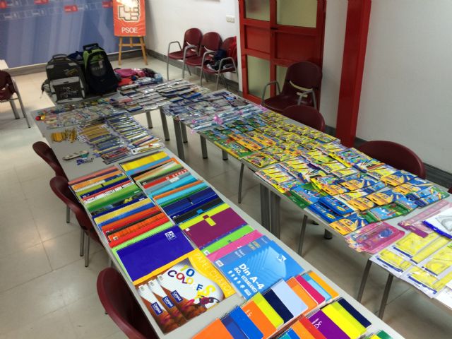 JJSS Lorca recauda material escolar para más de medio centenar de niños lorquinos en riesgo de exclusión social - 1, Foto 1