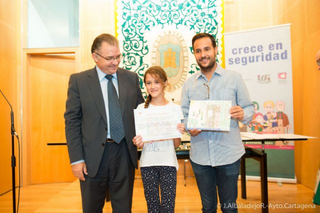 El concurso Crece En Seguridad premia a los pequeños artistas - 2, Foto 2