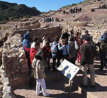 Se amplían los horarios y servicios del yacimiento arqueológico La Bastida, Foto 1