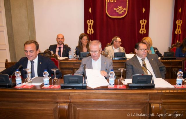El Pleno ratifica la bajada de tributos para 2016 - 1, Foto 1