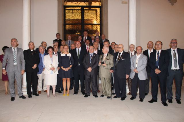 El presidente de la Comunidad recibe a los cronistas oficiales de la Regin de Murcia, Foto 1