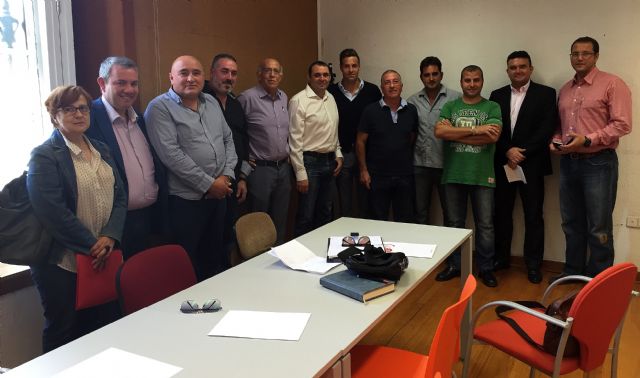 El PSOE velará por la mejora de la calidad del servicio de limpieza de Murcia junto a los trabajadores de Cespa - 1, Foto 1