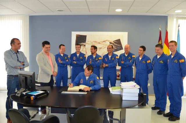 San Javier se vuelca con la Patrulla Acrobática Águila que se convierte en protagonista de un intenso fin de semana - 4, Foto 4