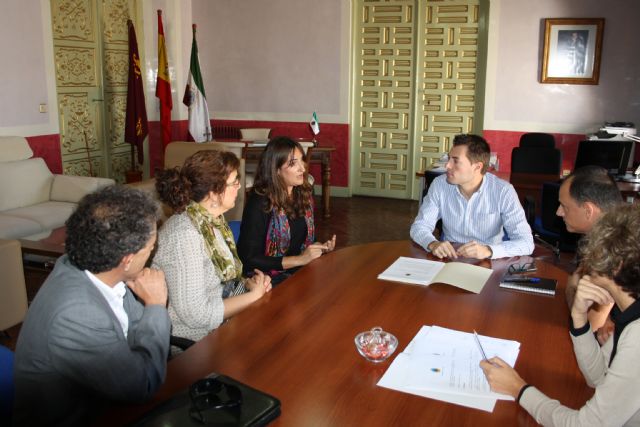 El Alcalde de Cehegín firma un Convenio con Asociación Betania - 1, Foto 1