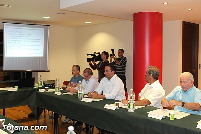 FAPEN asegura que la reunin que mantuvo anoche su directiva con la direccin regional del PSOE fue 