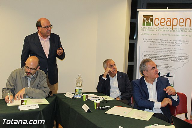 FAPEN asegura que la reunin que mantuvo anoche su directiva con la direccin regional del PSOE fue 