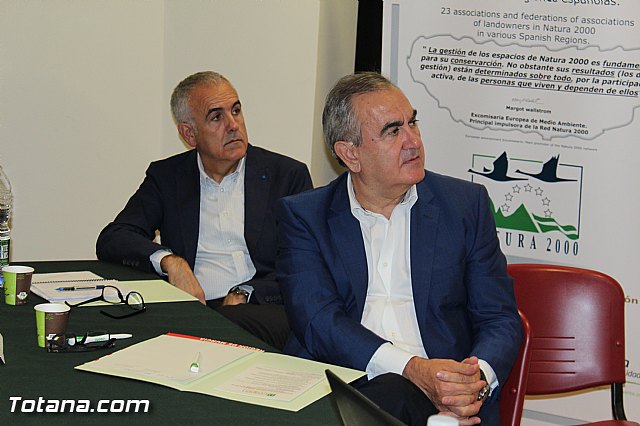 FAPEN asegura que la reunin que mantuvo anoche su directiva con la direccin regional del PSOE fue 