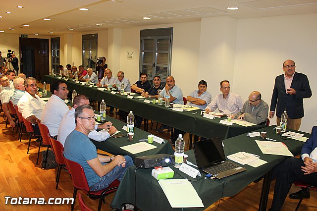 FAPEN asegura que la reunin que mantuvo anoche su directiva con la direccin regional del PSOE fue 