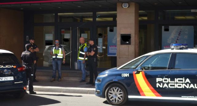 La Policía Nacional detiene al autor del atraco a una oficina bancaria apenas una hora después de haberse cometido el hecho - 1, Foto 1