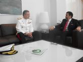 Jos Lpez recibe al comandante de la Fuerza de Proteccin de la Armada, Andrs Francisco Gacio