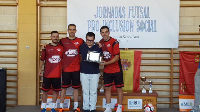 José Ruiz, Lolo Suazo y Juampi en las I Jornadas Futsal Pro-Inclusión Social Residencia Santa Ana - 2, Foto 2