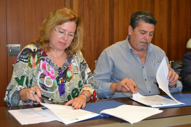 Ayuntamiento y FAGA renuevan su compromiso para reducir el absentismo y mejorar el rendimiento del alumnado gitano - 2, Foto 2