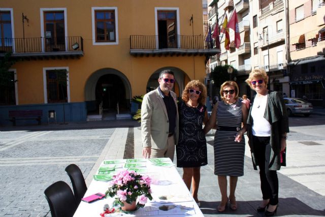 Alcantarilla conmemora en sus calles el Día Internacional contra el Cáncer de Mama - 2, Foto 2
