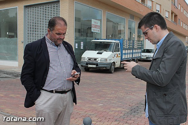 Un total de 57 peones agrcolas participan en el primero de los tres turnos del programa de los 