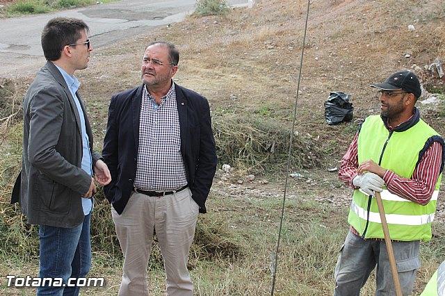 Un total de 57 peones agrcolas participan en el primero de los tres turnos del programa de los 