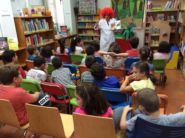 Starts Workshop Reading Promotion "Doctor cuentitis" with a group of 25 children, Foto 6