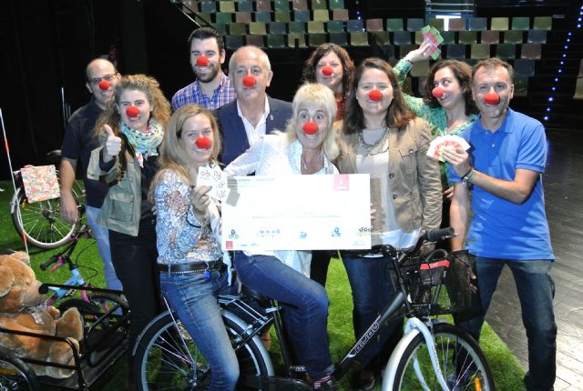 Pupaclown recibe su premio con motivo de la gymkana organizada por la Semana Europea de la Movilidad - 2, Foto 2