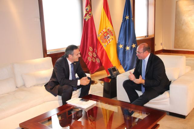 El nuevo IES Valle de Leiva, tema central del encuentro entre el Alcalde y el presidente Pedro Antonio Snchez, Foto 1