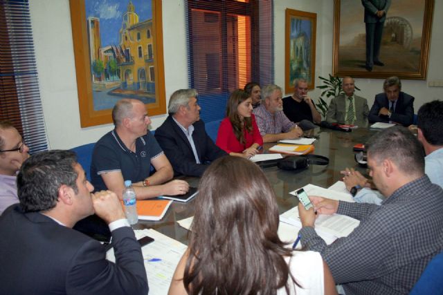 La Comisión de Calidad del Aire se reúne ayer en Alcantarilla, asistiendo representantes de la empresa Derivados Químicos como invitados - 3, Foto 3