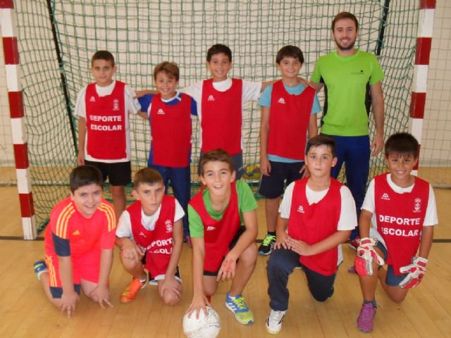 It launches the School Sports Programme with Phase Local basketball, handball, soccer and volleyball, Foto 5