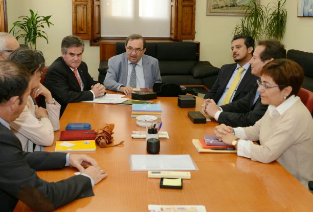 La Universidad de Murcia y la Universidad Tecnológica Empresarial de Guayaquil fomentarán líneas de colaboración - 1, Foto 1