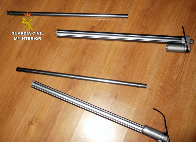 La Guardia Civil detiene a tres jóvenes dedicados a cometer estafas en un salón recreativo - 2, Foto 2