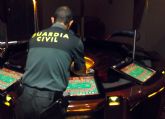 La Guardia Civil detiene a tres jóvenes dedicados a cometer estafas en un salón recreativo