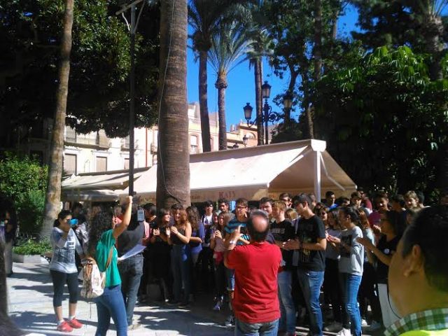 Más de un centenar de aguileños reivindican pan, trabajo, techo y dignidad - 2, Foto 2