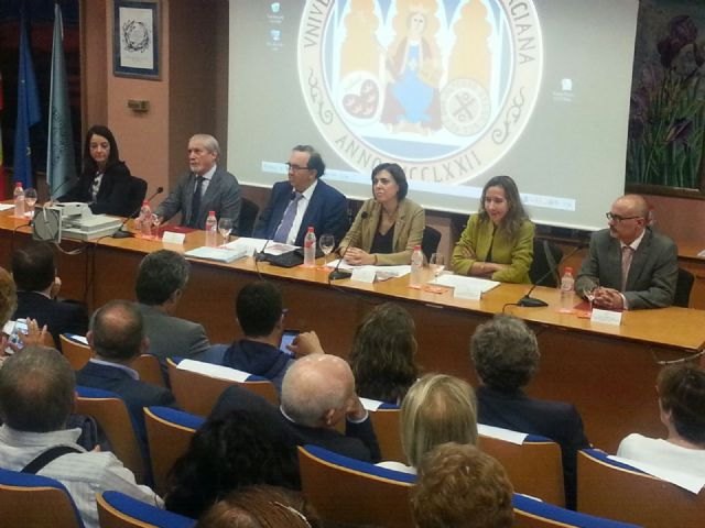 La consejera de Sanidad subraya que el mecenazgo unido a la inversión pública fomentará la investigación biosanitaria - 1, Foto 1