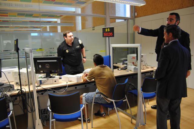 La Oficina de Extranjería de la Delegación del Gobierno ha tramitado cerca de 18.000 solicitudes hasta el 30 de septiembre - 1, Foto 1