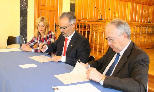 Renovado el convenio de colaboración entre la Fundación Alfami y la Fundación Cajamurcia - 2, Foto 2
