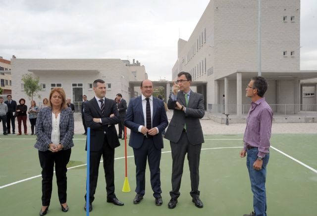 348 niños de El Palmar estrenan el nuevo colegio de Escuelas Nuevas - 3, Foto 3