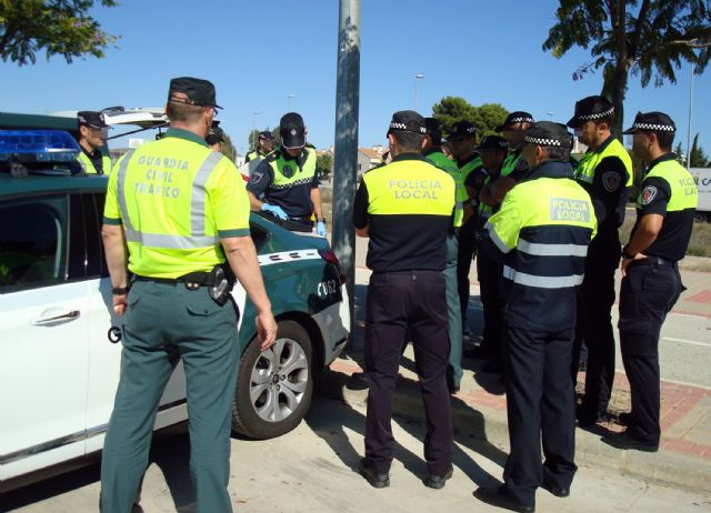 La Guardia Civil ha formado a 75 agentes locales en materia de deteccin de drogas en la conduccin, Foto 8
