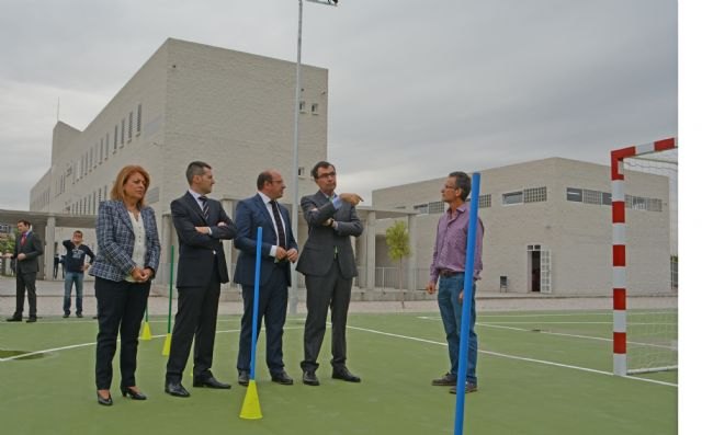 Pedro Antonio Sánchez asegura que el nuevo colegio de El Palmar permitirá recibir la mejor preparación en las mejores instalaciones - 1, Foto 1