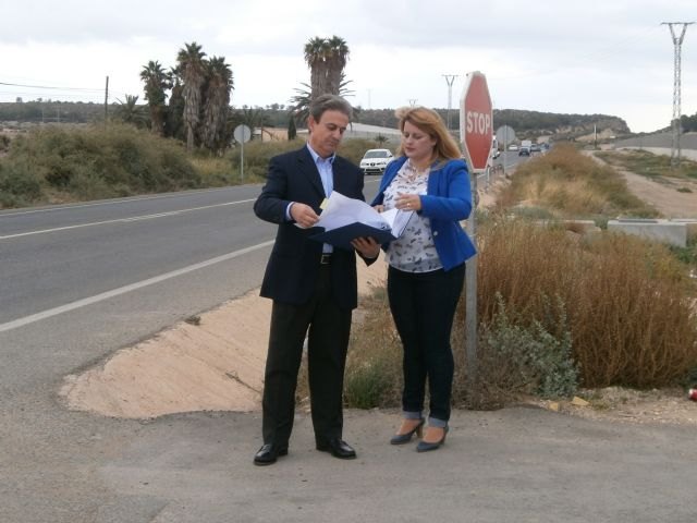 Fomento mejorará la seguridad vial y el acceso al complejo deportivo de Mazarrón con una nueva rotonda - 1, Foto 1