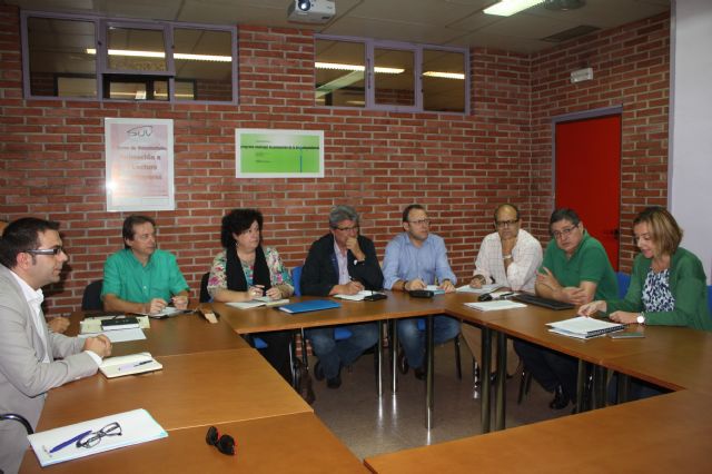 Derechos Sociales inicia los trabajos con organizaciones del tercer sector  para constituir la Mesa para la Inclusión Social - 2, Foto 2