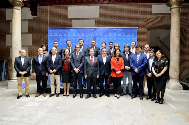 El Alcalde apela al consenso y la colaboración institucional en la primera reunión de la Junta de Gobierno de la FEMP - 1, Foto 1