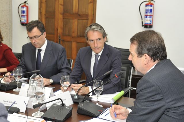 El Alcalde apela al consenso y la colaboración institucional en la primera reunión de la Junta de Gobierno de la FEMP - 2, Foto 2