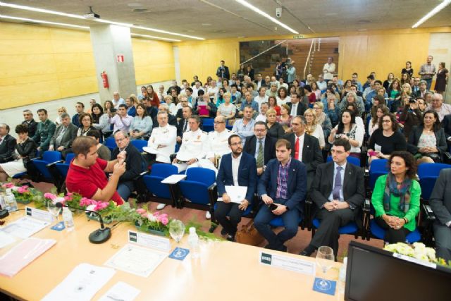 El alcalde asiste al acto de apertura de curso de la UNED - 5, Foto 5