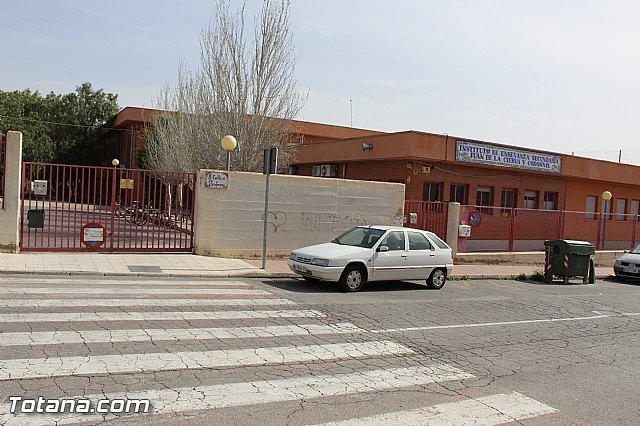 Aprueban una ayuda de 6.000 euros al IES Juan de la Cierva para el mantenimiento del programa de Bachillerato Internacional, Foto 1