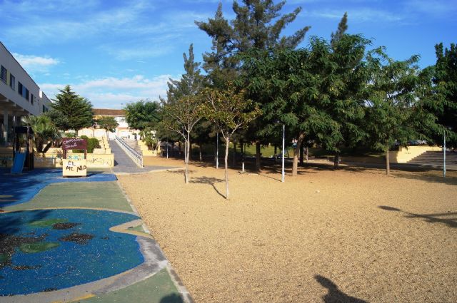 La Concejalía de Infraestructuras acometerá una actuación integral de arreglo del jardín Tierno Galván, en la urbanización El Parral, Foto 7