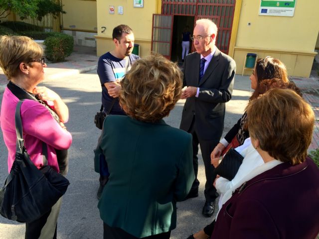 Navarro muestra su apoyo claro y contundente a los vecinos afectados por las expropiaciones del puente de Senda de los Garres - 1, Foto 1