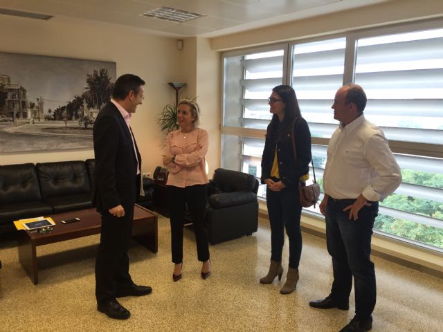 El agua y los espacios naturales centran el primer encuentro entre el Gobierno local y la consejera de Medio Ambiente, Foto 1