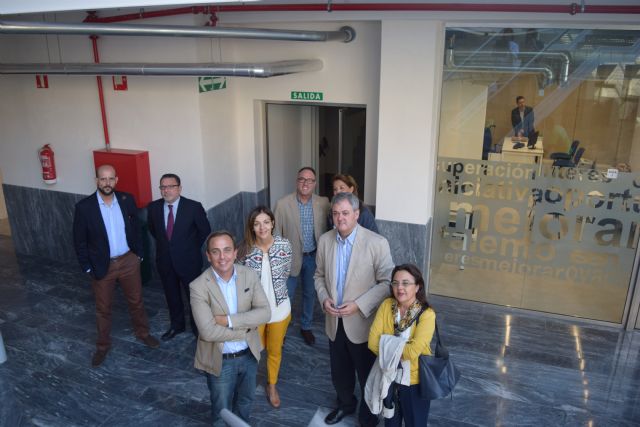 PP muestra su apoyo a las instituciones educativas que suponen una fuente de conocimiento y de generación de futuros profesionales - 1, Foto 1