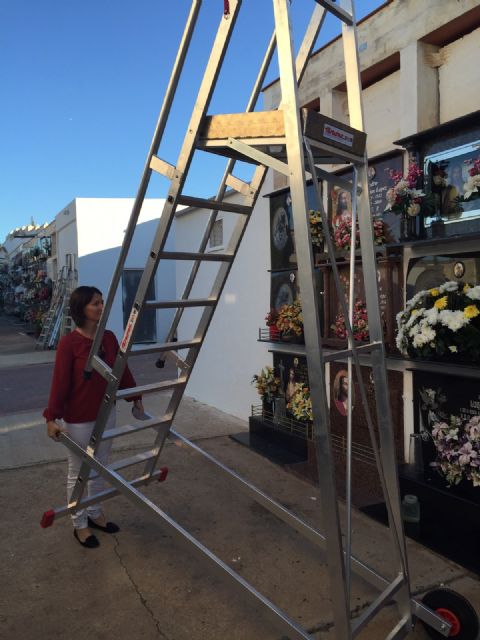 El cementerio de Águilas se prepara para el Día de Todos los Santos - 1, Foto 1