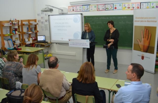 Educación elabora una guía pionera en España para fomentar el éxito escolar del alumnado con dislexia - 1, Foto 1
