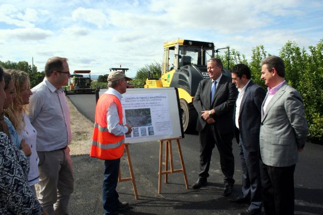 Fomento rehabilita de la carretera que une el Camino de los Soldados, con el Polígono Industrial Oeste y el barrio de Las Tejeras - 2, Foto 2