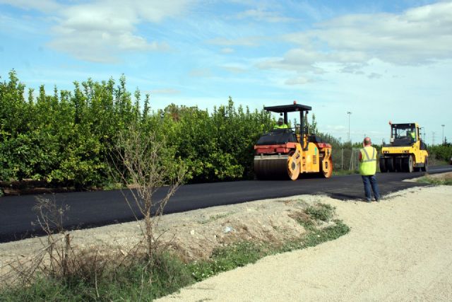 Fomento rehabilita de la carretera que une el Camino de los Soldados, con el Polígono Industrial Oeste y el barrio de Las Tejeras - 4, Foto 4