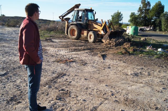 Limpian varias escombreras clandestinas repartidas por el municipio, Foto 6